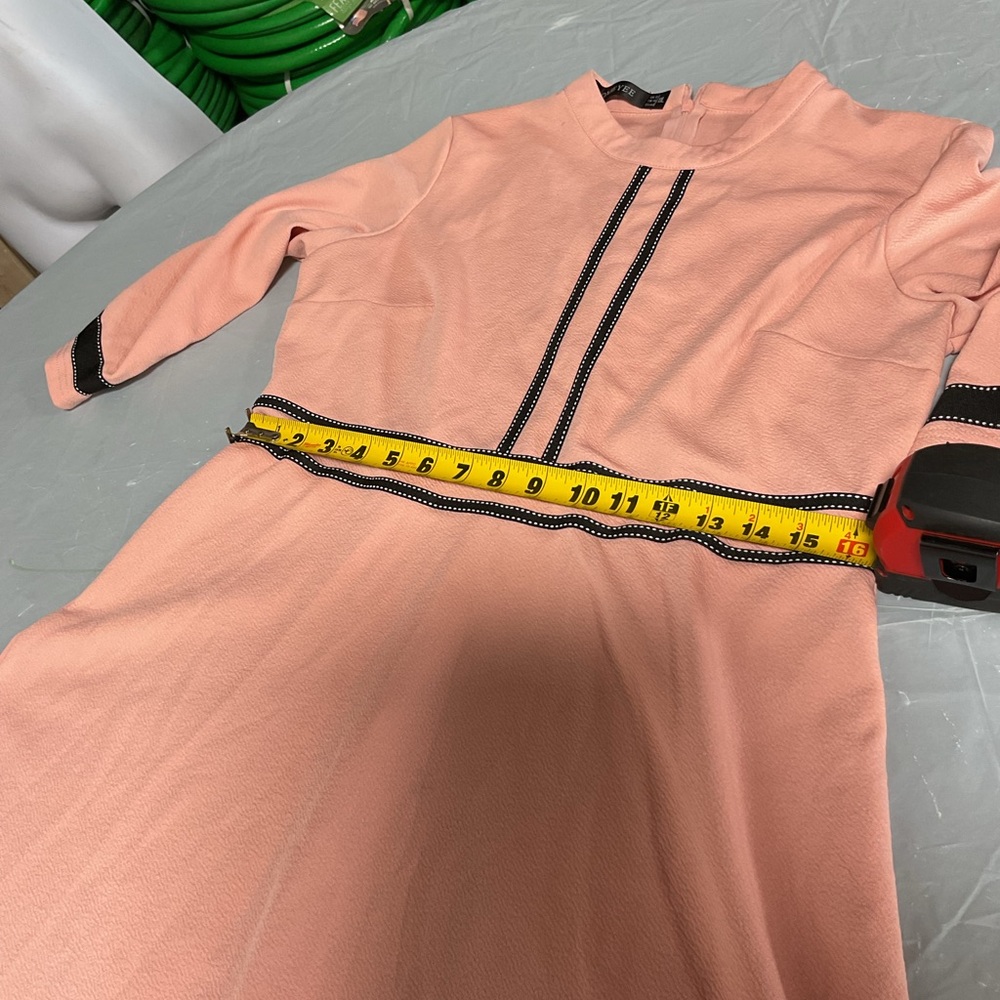 Elegant Pink Dress with Black Accents size 12 It has some small spots, - Picture 3 of 10